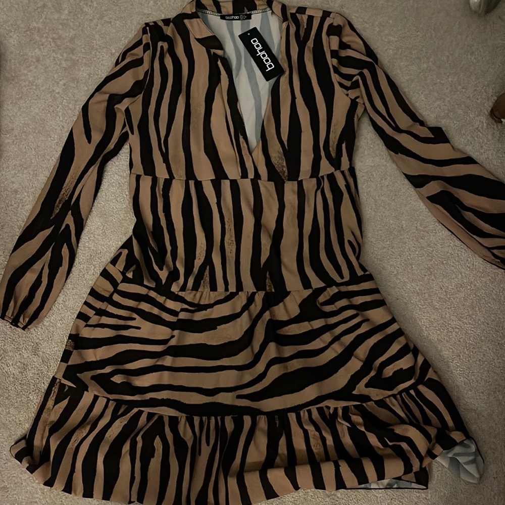 Boohoo Dress